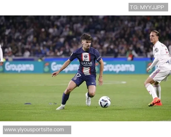 真核维蒂尼亚在欧冠单场创下135触球和126传球的双纪录